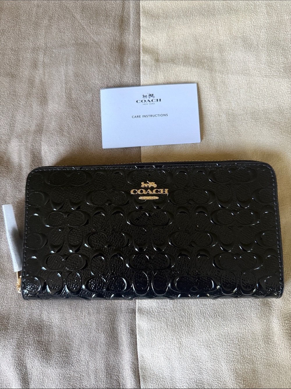 Brand new!!! COACH Black Patent Signature Zip-Around Wallet with Gold Logo